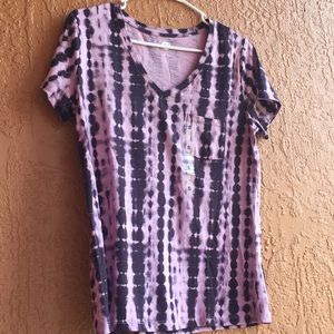 #416 Purple/black vneck t-shirt